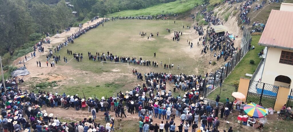 Corazón Serrano en Santo Domingo: fiesta millonaria en un distrito sin obras